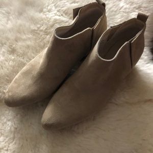 Tan suede side zipper size 6